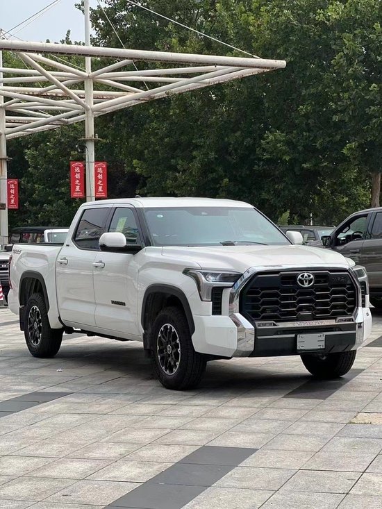 2022款丰田坦途现车配置齐全价格60万起_凤凰网汽车_凤凰网