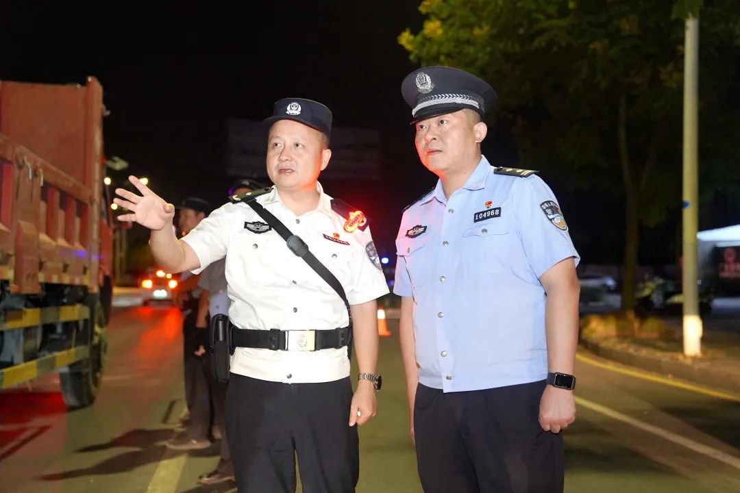 【百日行动】千警齐亮剑丨武陵公安开展第三次夏夜治安巡查宣防集中