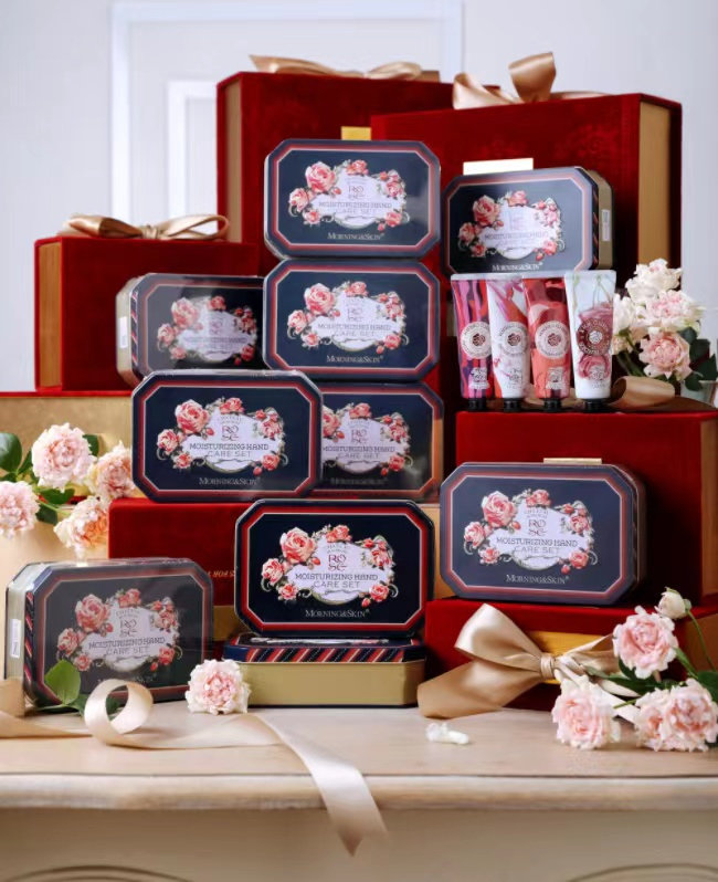 玫莉蔻手霜套盒像亲密爱人一样在秋冬季呵护你美丽的双手