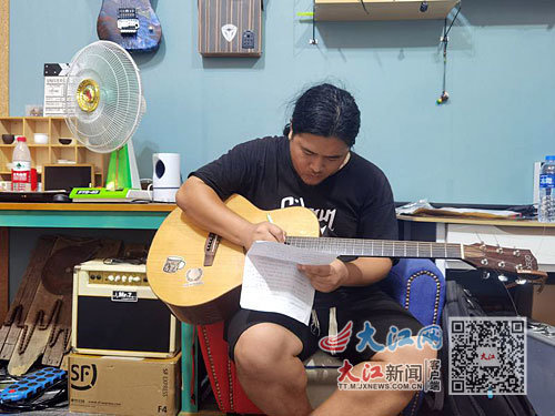 午后湖边以乐会友、快乐的街头艺人……南昌的夜“声”活凤凰网江西_凤凰网