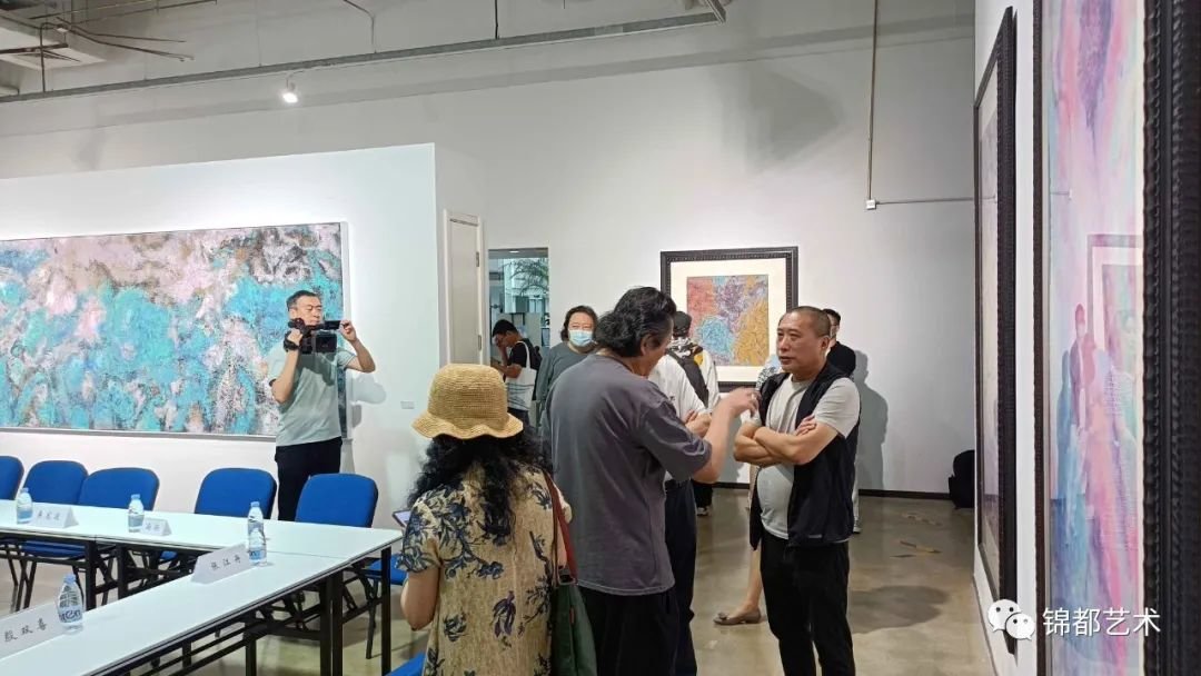 《王鲁湘的美学世界》展在北京锦都艺术中心盛大开幕