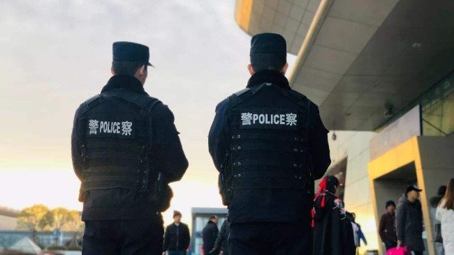上海警方通报“警察5年前办案就餐未付款”_凤凰网