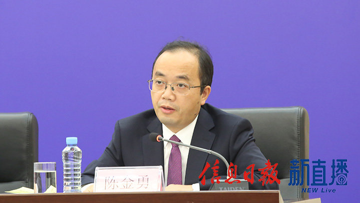 萍乡市委组织部副部长、市人社局党组书记、局长陈金勇