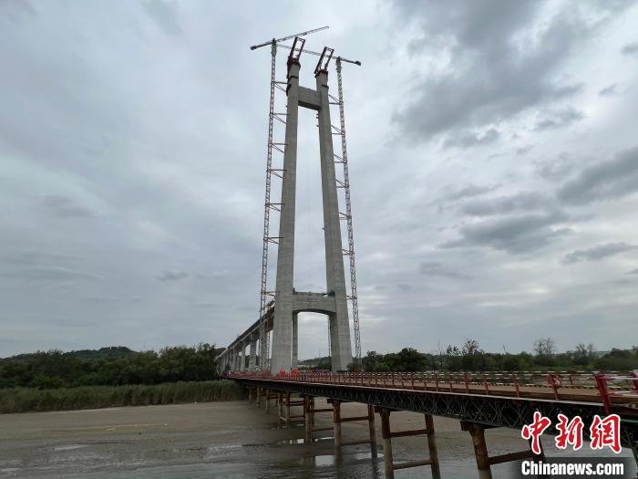 国内第二大跨度悬索桥建设提速