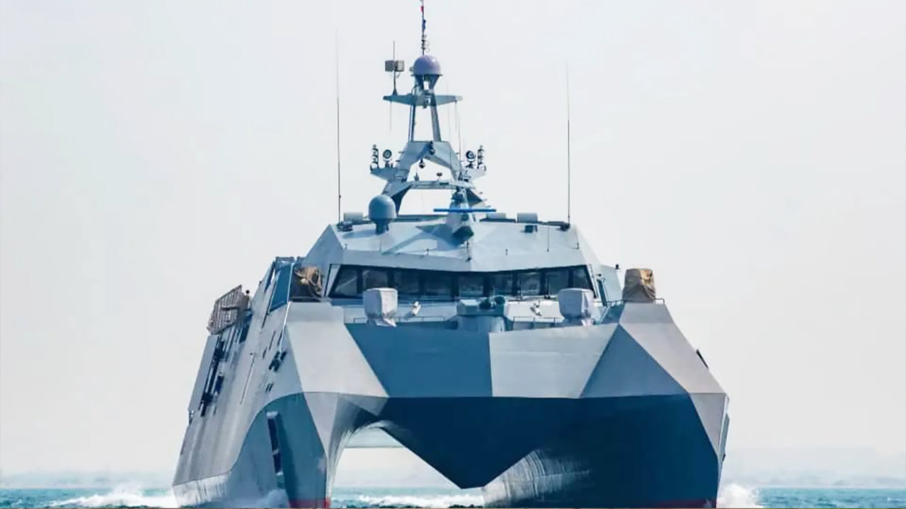 伊朗采用双体船型的"苏莱曼尼"号巡逻舰,有何优缺点?