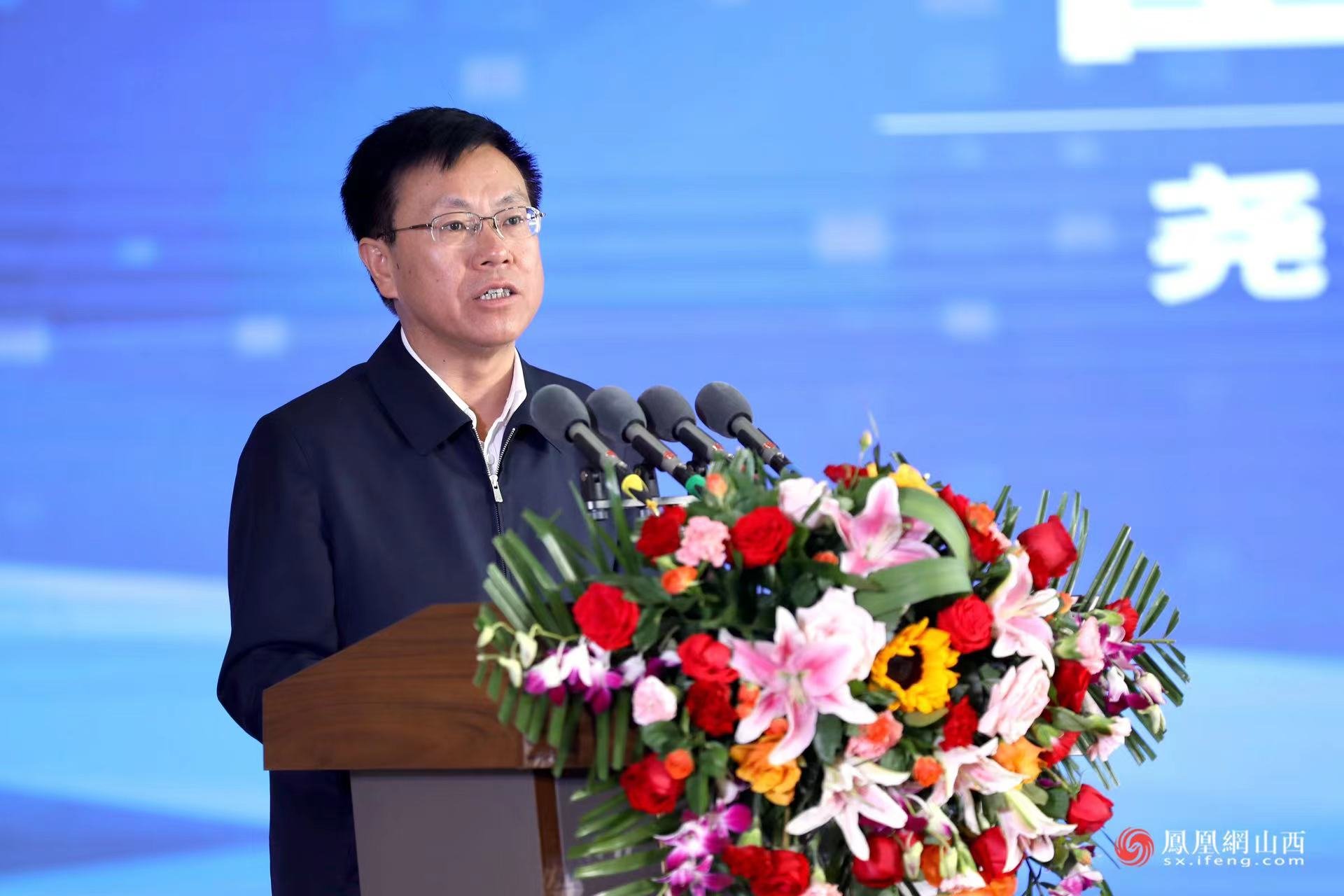 图为尧都区委书记崔绍民