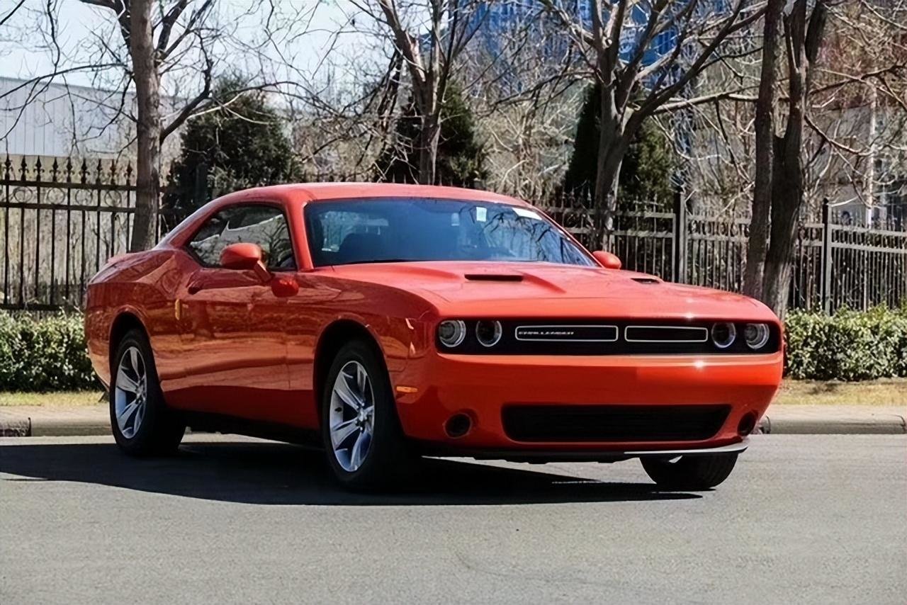 22款道奇挑战者36sxt版分期首付15万