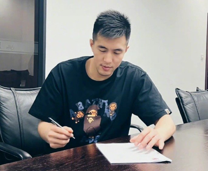 体育早报|欧锦赛西班牙男篮夺冠;郭艾伦顶薪续约辽宁