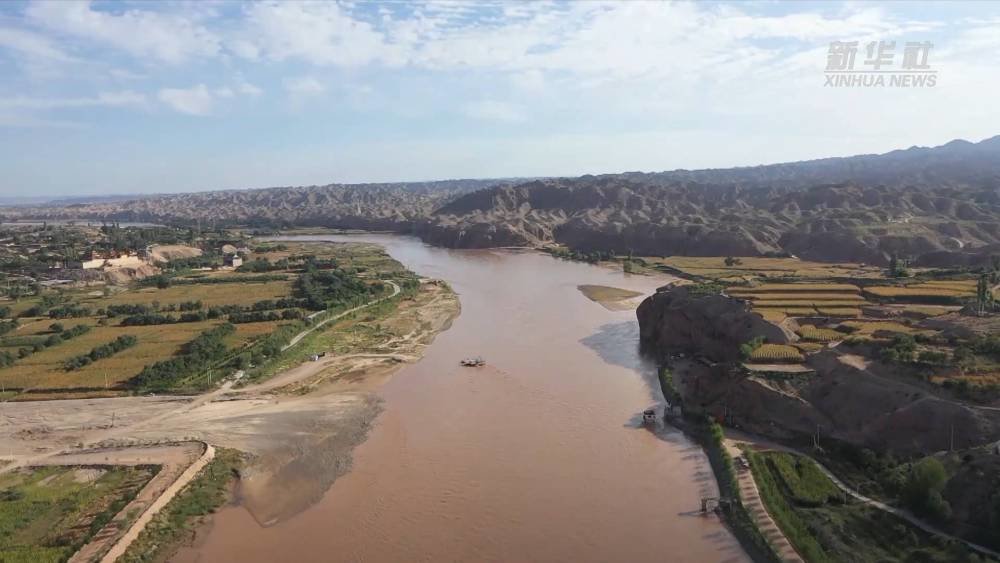 黄河上的奇幻漂流 听摆渡人讲“村运”故事