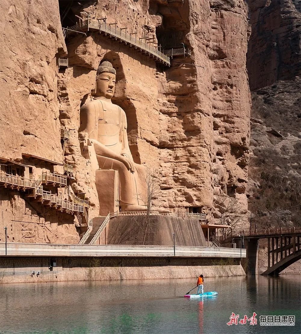 刘家峡炳灵寺石窟