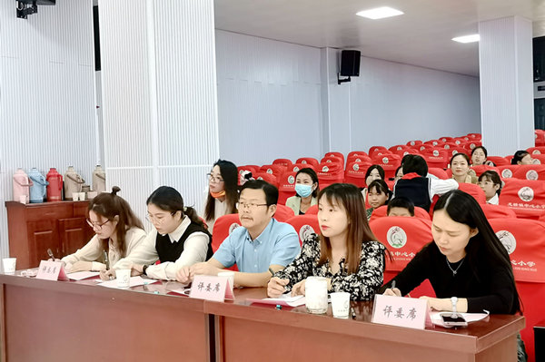 庐江县龙桥镇中心学校举办中小学师生普通话大赛暨普通话推广活动凤凰