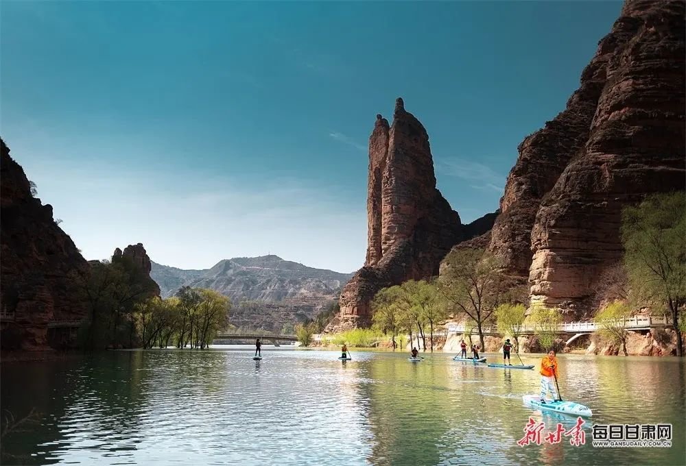 刘家峡炳灵寺风景区