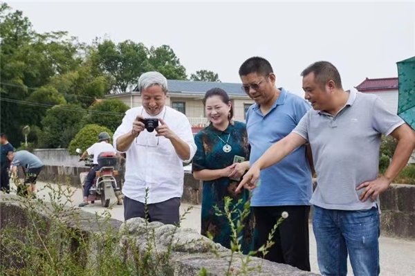 ▲柳肃、周晔、刘安定、、杨新跃(从左至右)