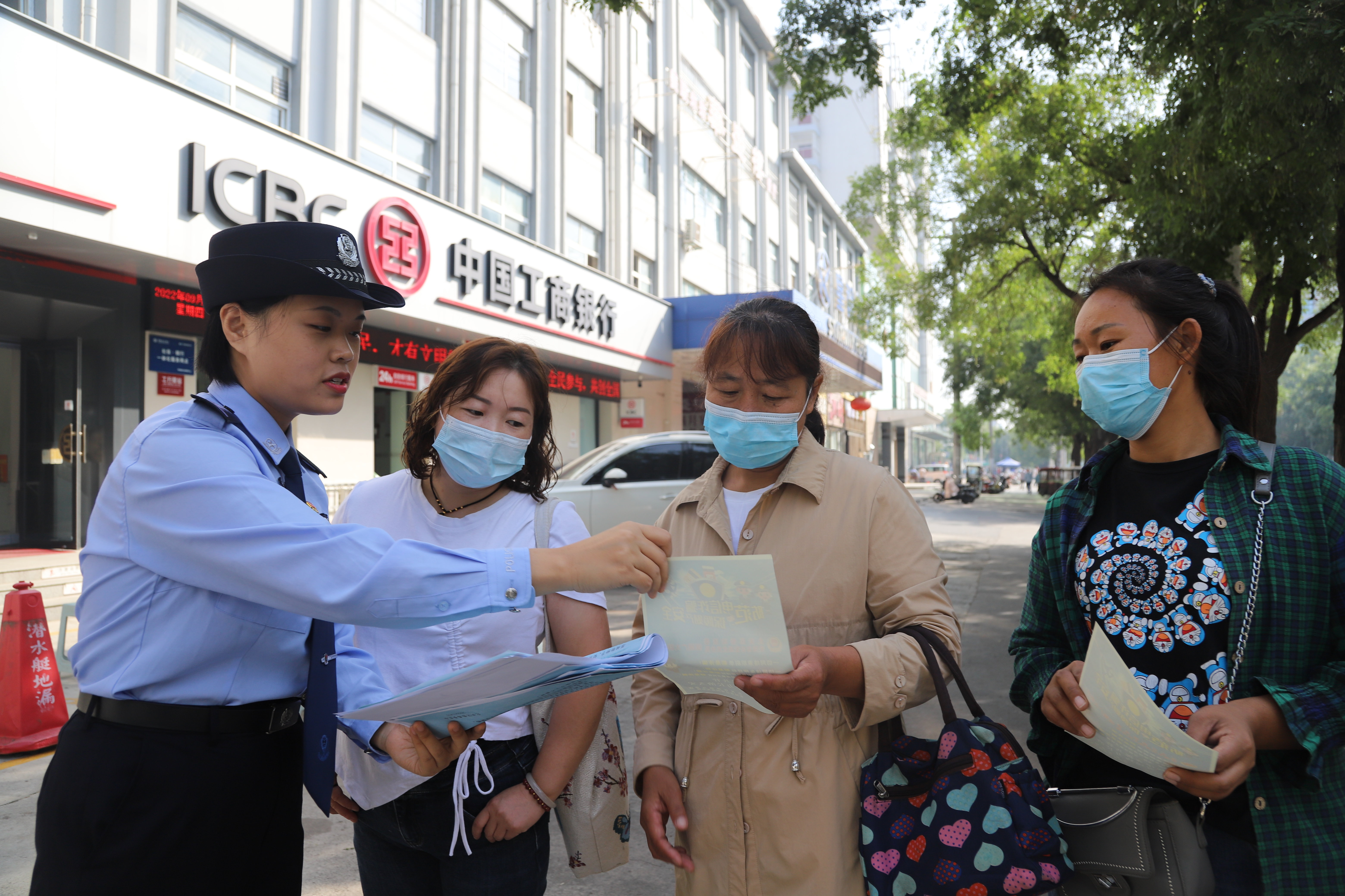 鐵面警花記安陽市公安局北關分局解放路派出所三級警長秦麗