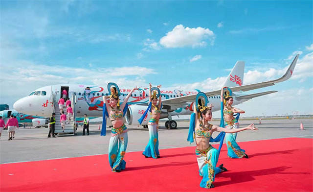 航旅融合“飞天号”“如意号”冠名飞机
