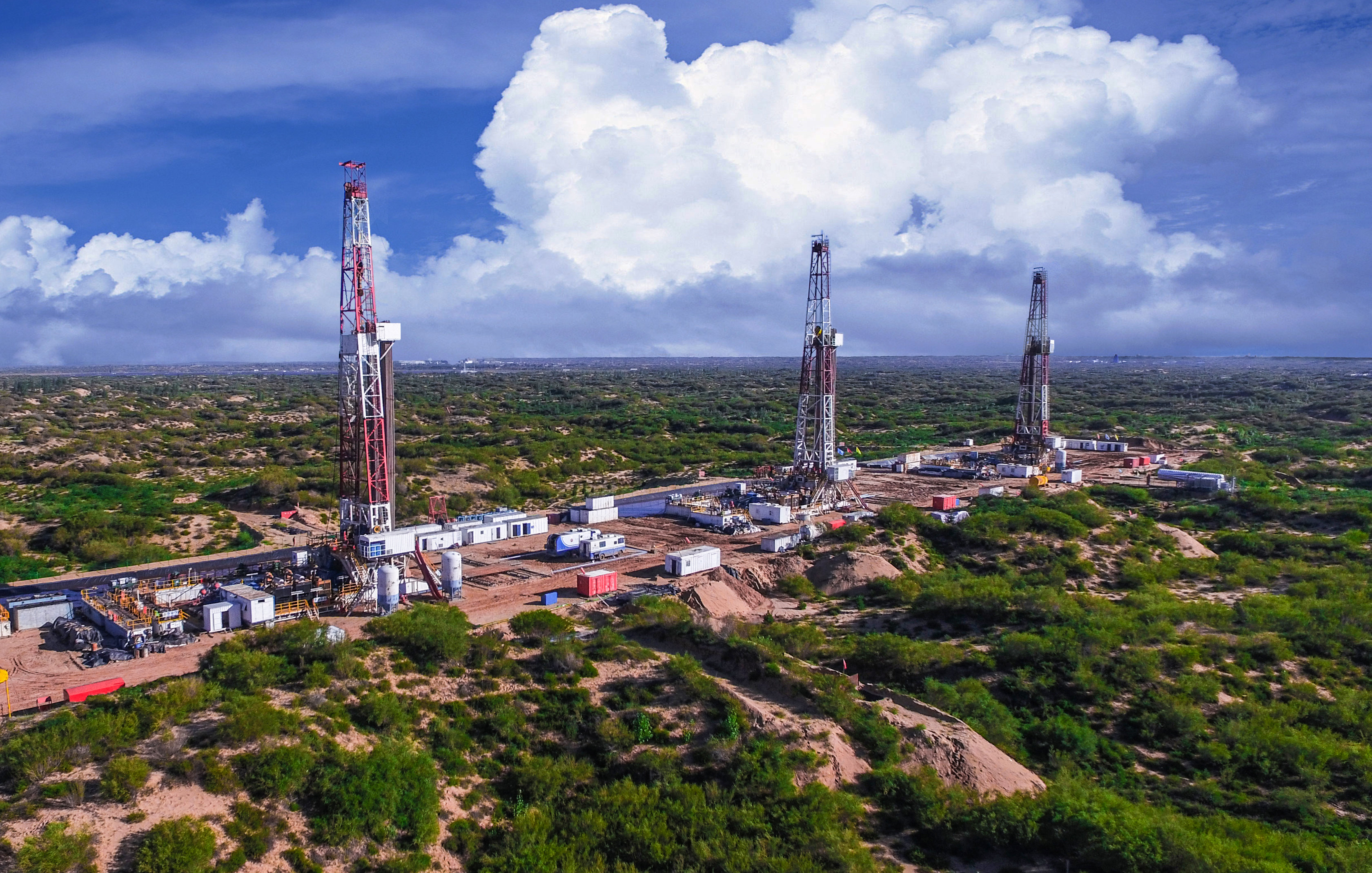 非凡十年高原大漠崛起新时代西部大庆