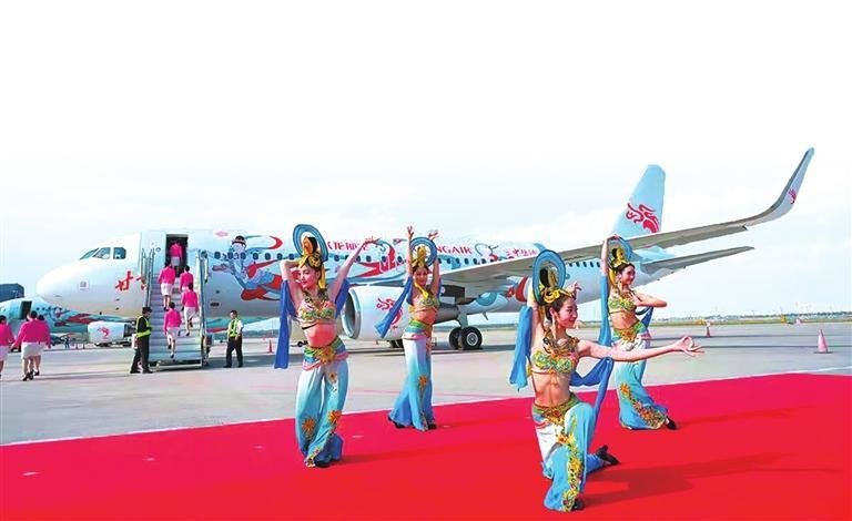 航旅融合“飞天号”“如意号”冠名飞机