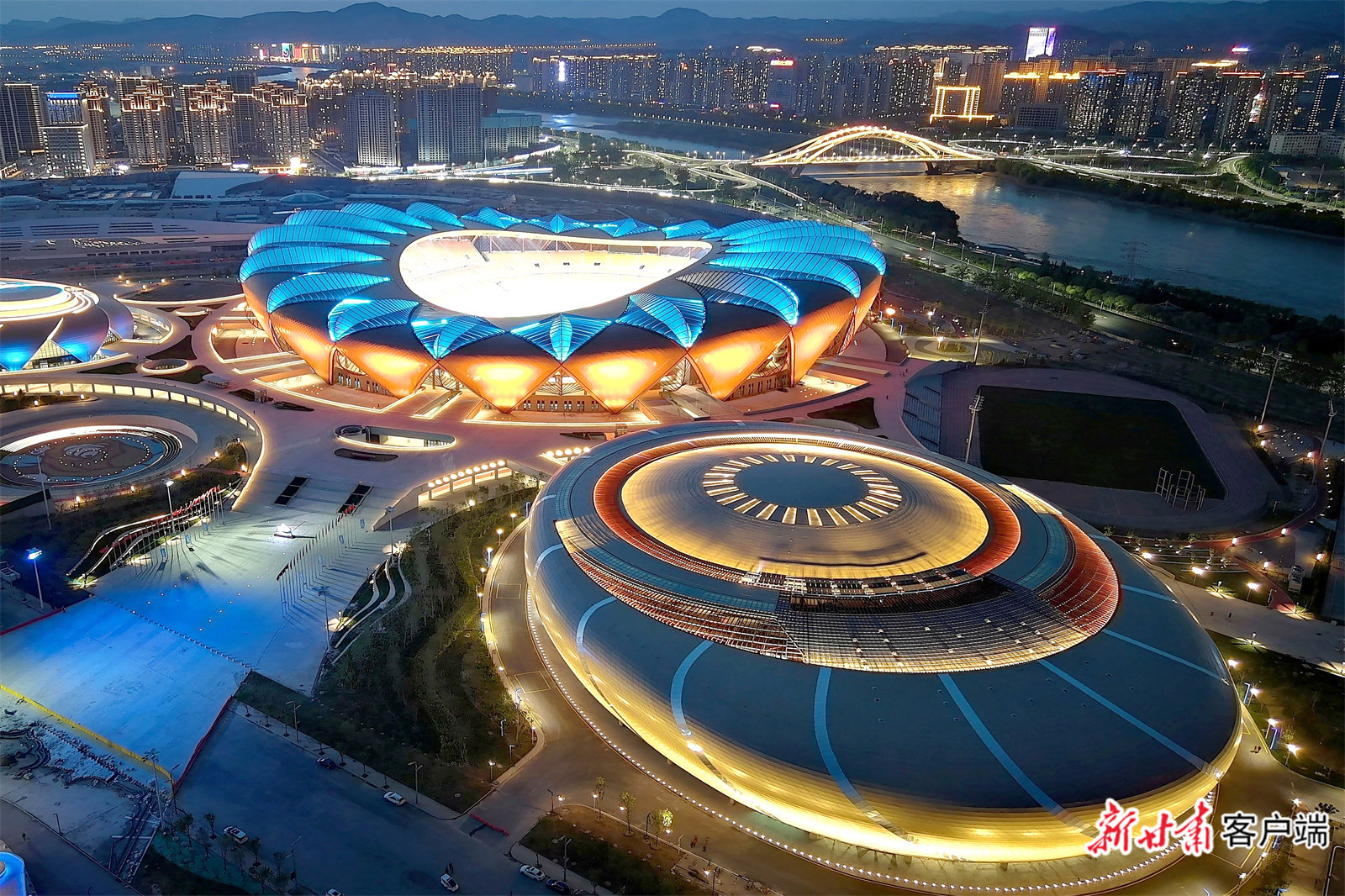 新建成的甘肃省兰州市奥体中心