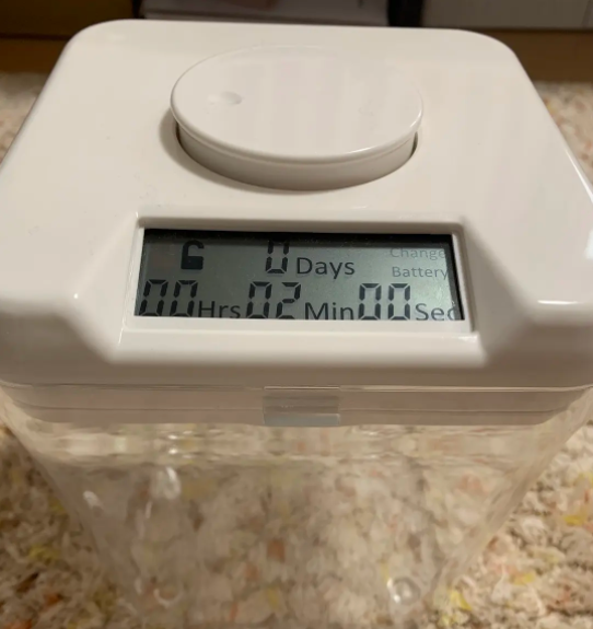 传说中的物理隔离工具。图/@ pushnoti 豆瓣截图