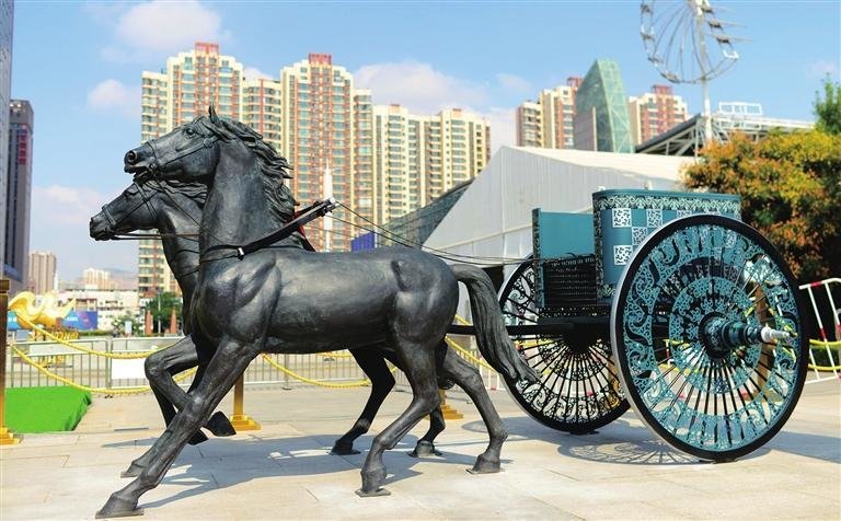 张家川马家塬遗址战国戎人车舆