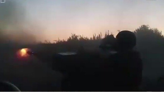 乌克兰多地遭袭 敖德萨军事设施着火