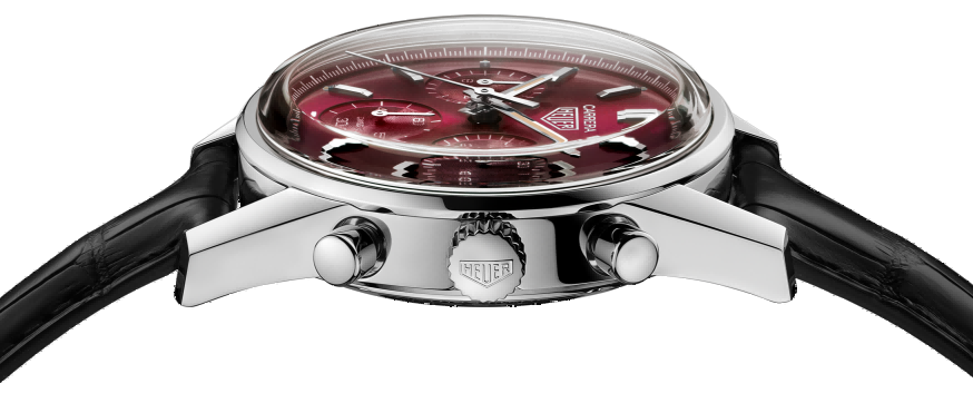 全新泰格豪雅卡莱拉系列红色表盘限量版腕表传承了初代卡莱拉系列2447型腕表的设计，而表壳直径则增加至39毫米。