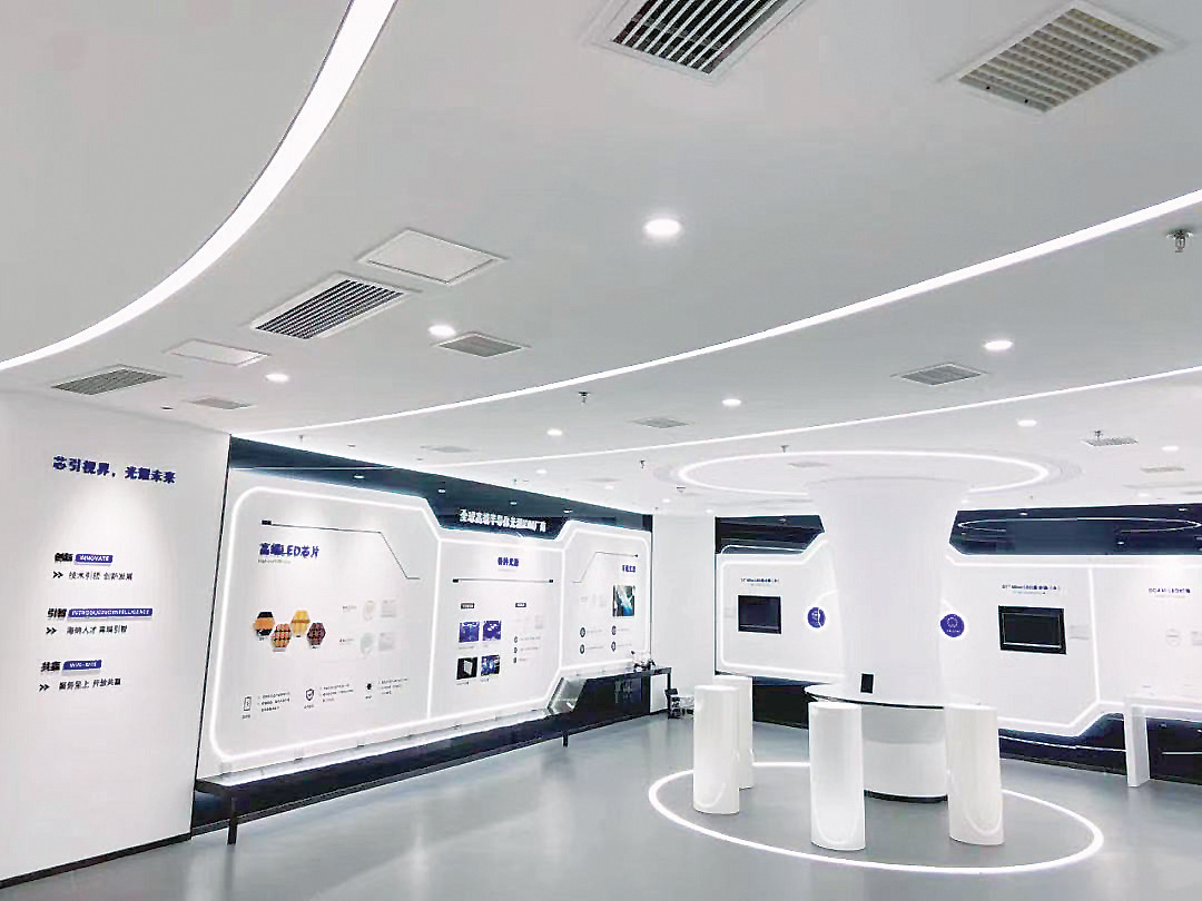 国家级专精特新“小巨人”华引芯(武汉)科技有限公司。