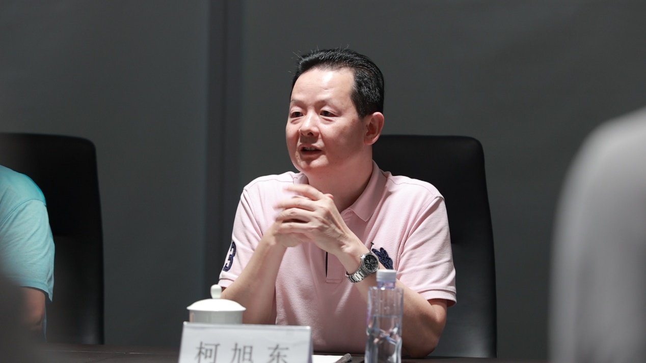 校友总汇创始人、湾区招引平台董事长柯旭东