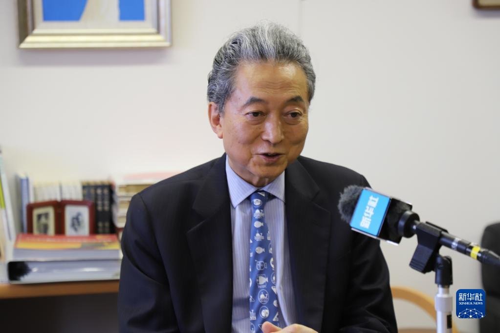 7月20日,日本前首相鸠山由纪夫在东京接受新华社记者专访。新华社记者 钞文 摄