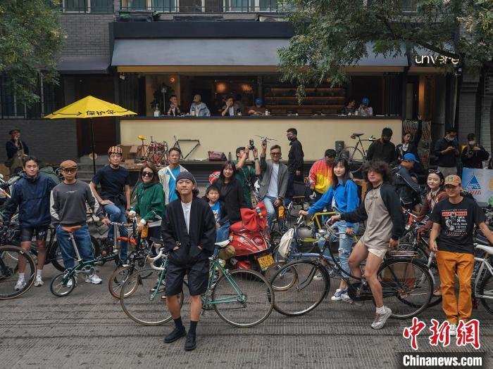 西安自行车爱好者们的活动合影。　受访者供图