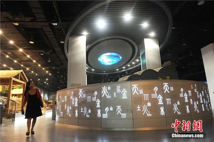 位于北京的中国科技馆吸引参观者。远舟 摄