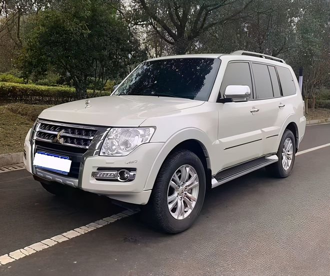 热卖爆款金标帕杰罗v97 纯硬派越野_凤凰网汽车_凤凰网