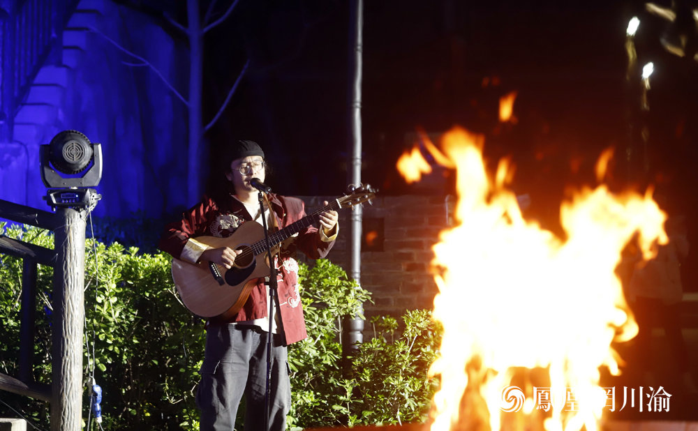 依文&middot;中国手工坊创始人夏华携深山绣娘领动新“潮”势，国潮嘉年华闪耀重庆