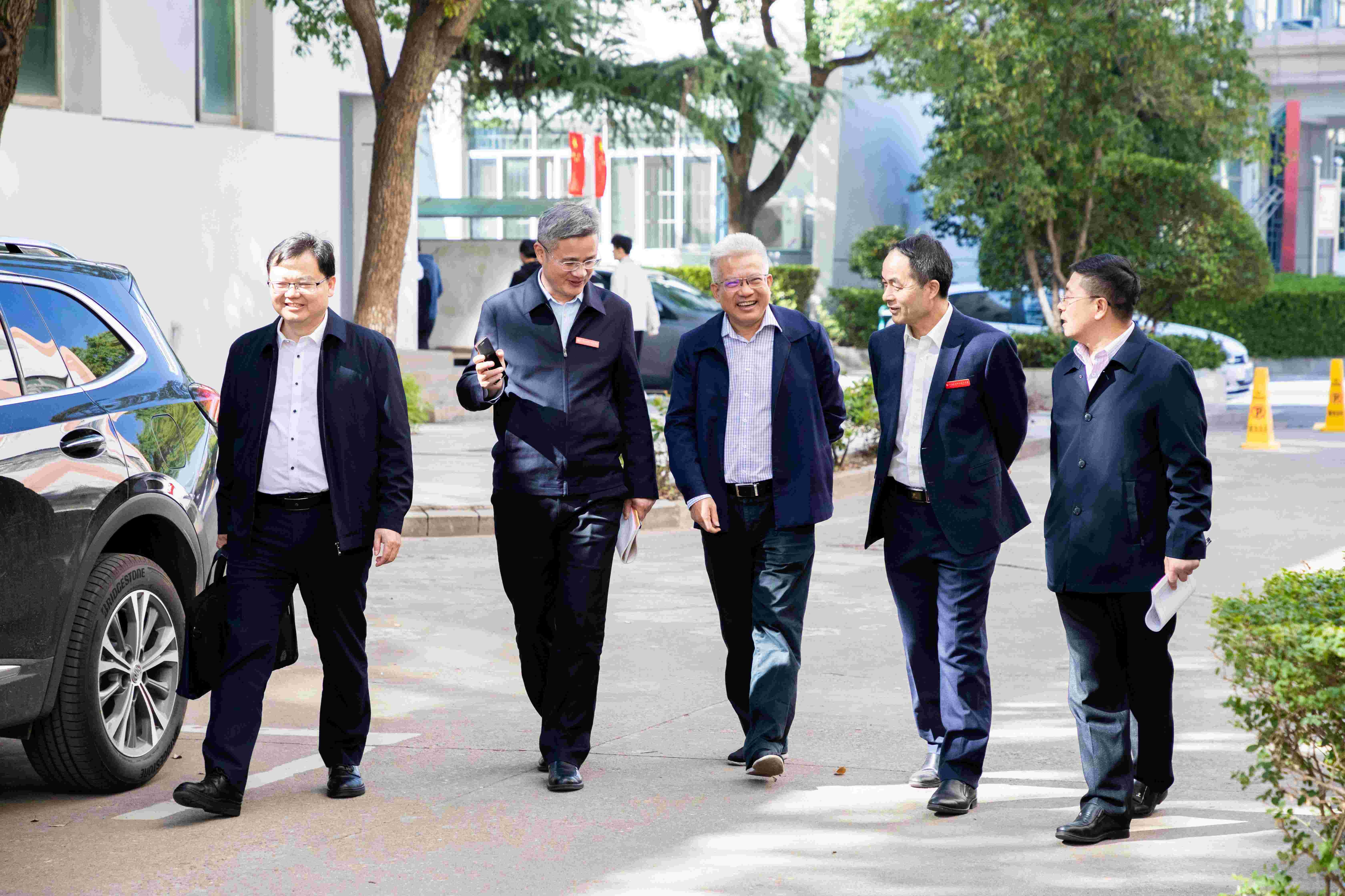 省教育厅副厅长汪立夏深入江西机电职院课堂听思政课