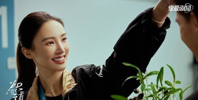 《炽道》变形滤镜引争议,观剧体验差,违犯“活动员”身份人物设定