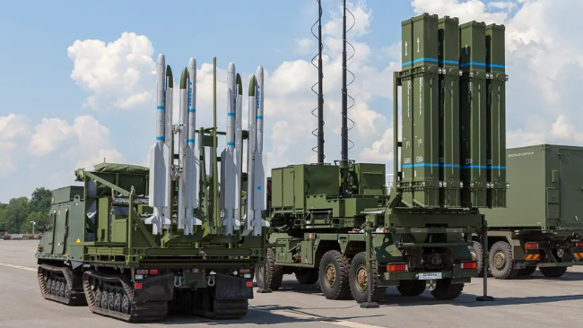 德防长：将尽快向乌克兰提供另外三套导弹防空系统