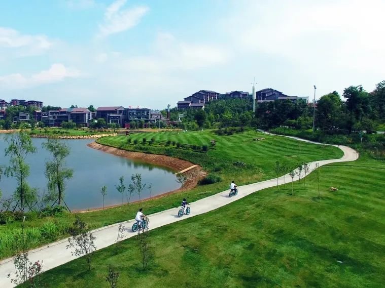 中铁国际生态城丨中国山地旅游目的地 ——凤凰网房产贵阳