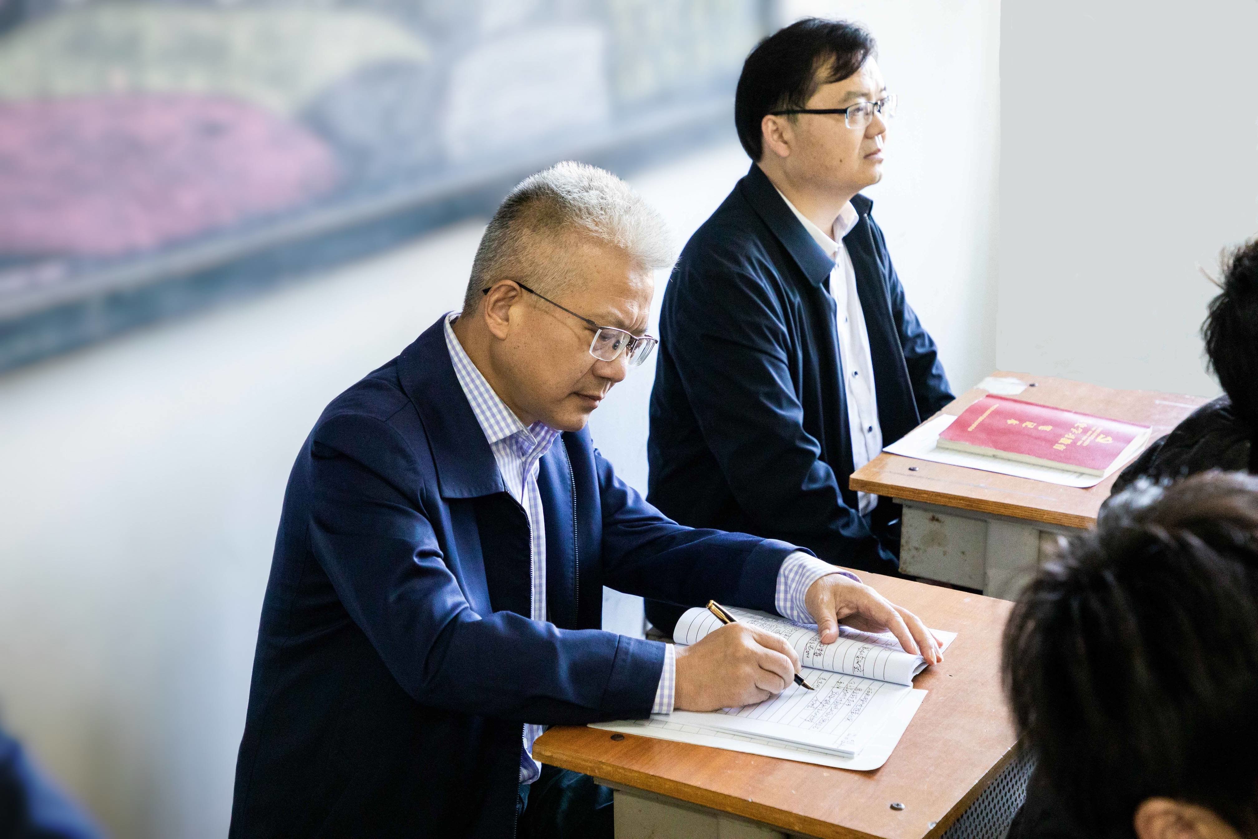 省教育厅副厅长汪立夏深入江西机电职院课堂听思政课