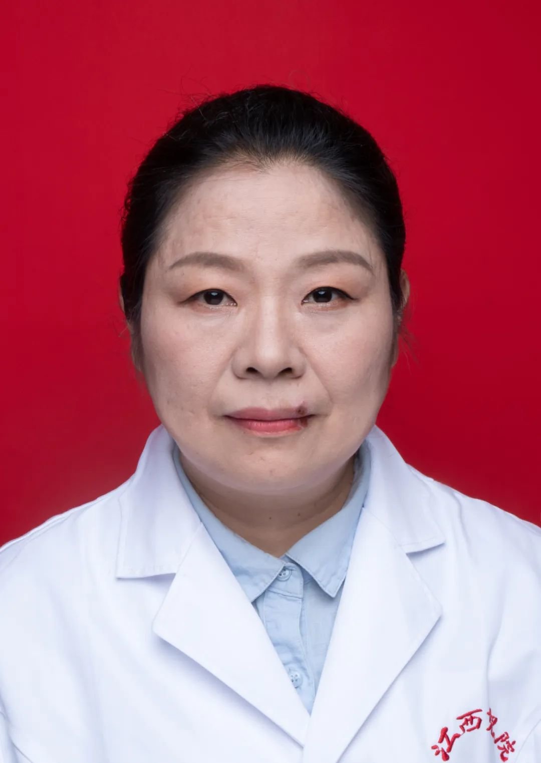 女童颈部反复发炎脓肿,江西省儿童医院微创手术治愈凤凰网江西_凤凰网