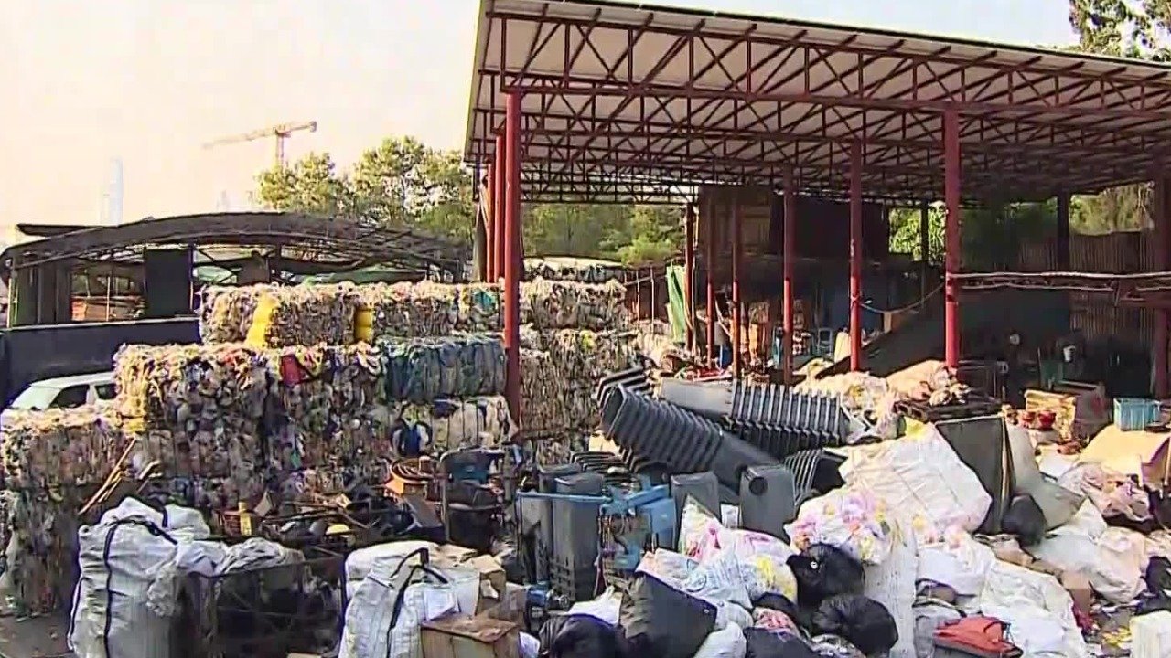 内地收紧废物入口政策，塑胶需要拉粒处理，香港推动胶袋回收再造发展