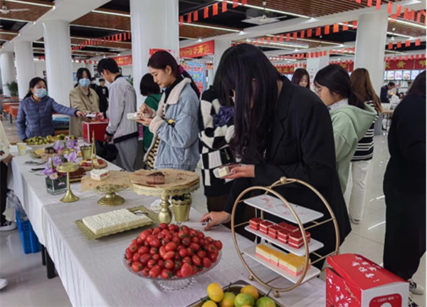 徽商职业学院:用心用情用力 关心关爱关怀凤凰网安徽_凤凰网