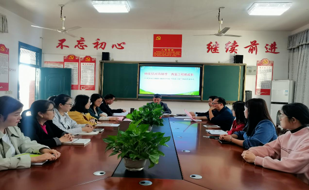 进贤民和五小：师徒结对育桃李 青蓝工程助成长