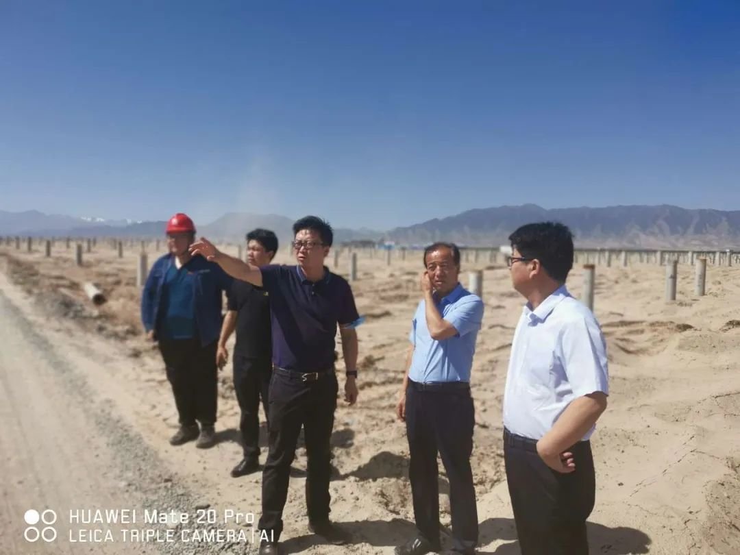 ▲市发改委走访调研临泽平川北滩330KV汇集站建设