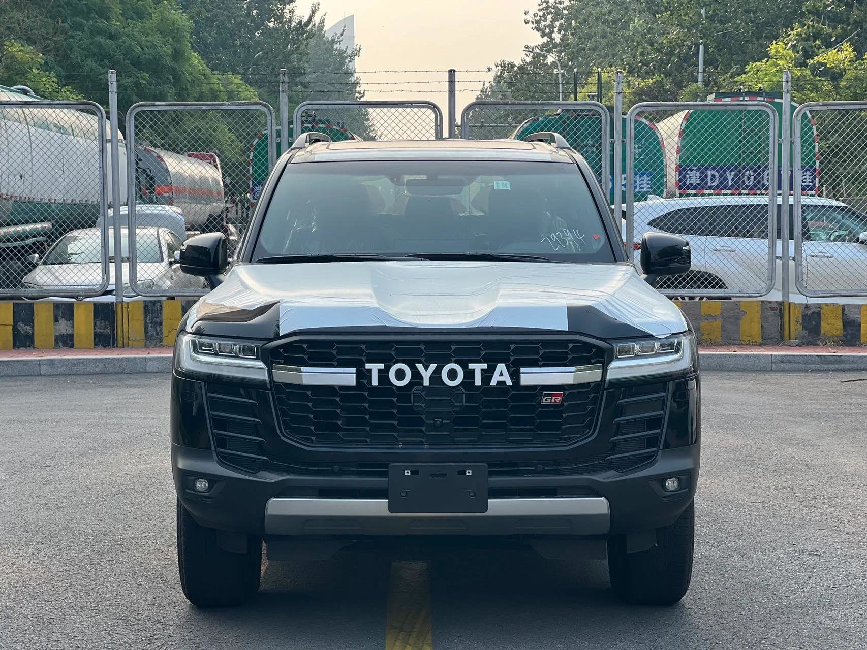 酷路泽lc300运动版gr顶配多少钱报价