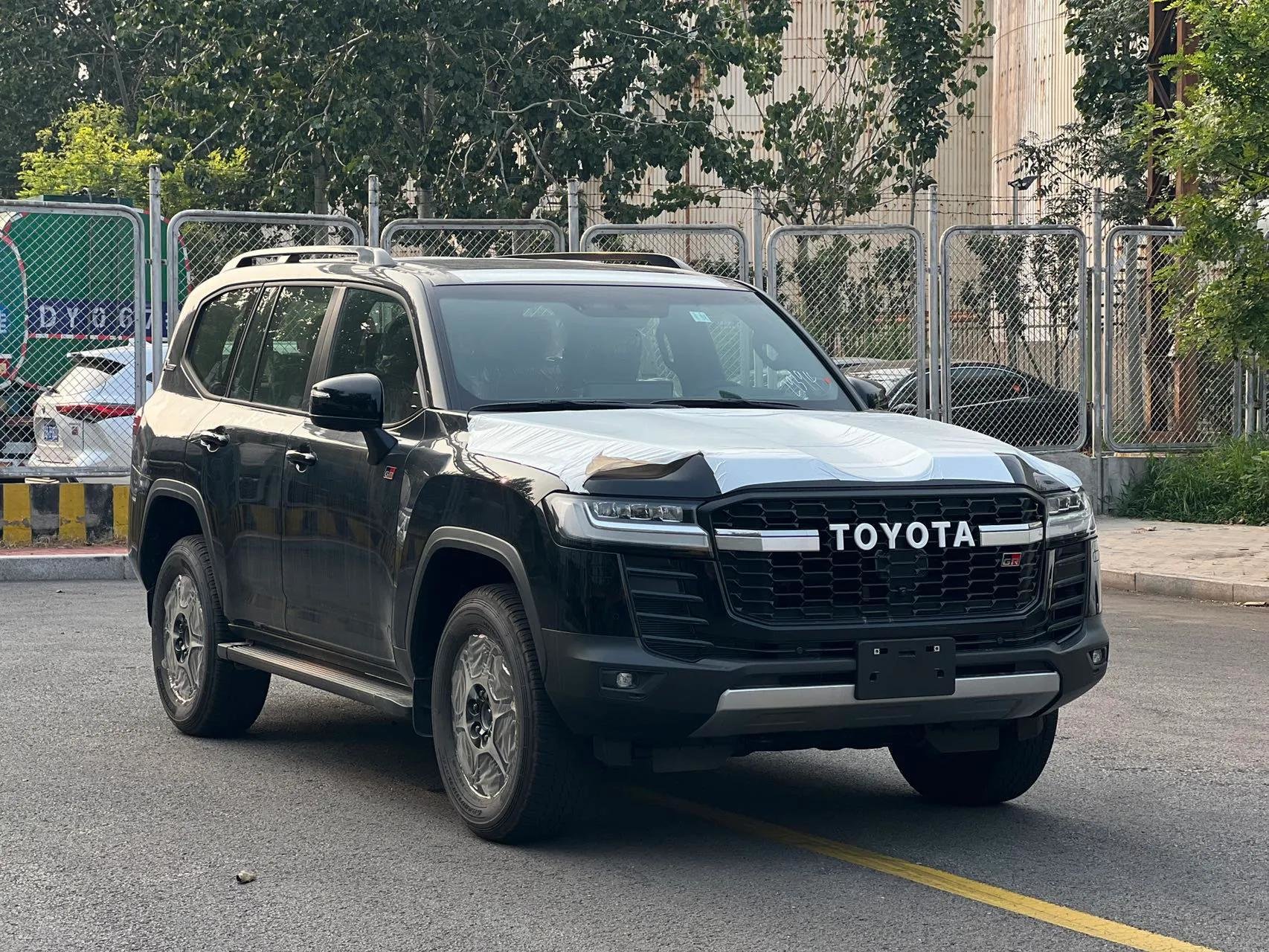 酷路泽lc300运动版gr顶配多少钱报价