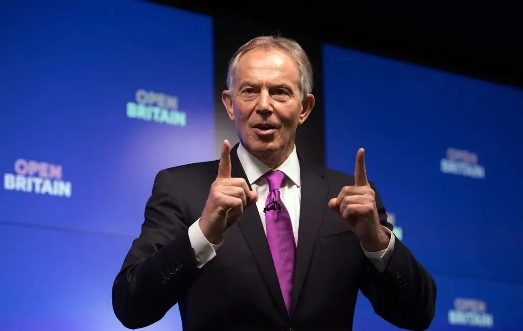 ▎退休后依旧活跃的布莱尔