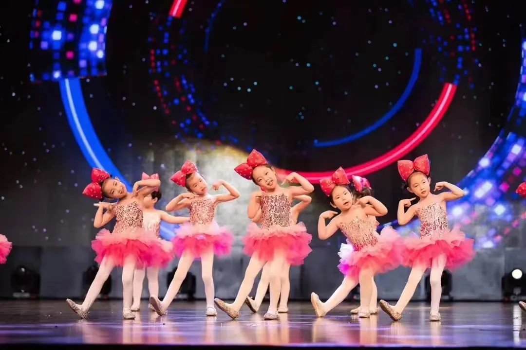 唐山市路北区:撸起袖子加油干,风雨无阻向前行!线上线下双轨联动,文化惠民为幸福加码