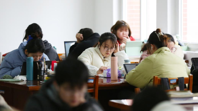 “逆向读研”的名校生上岸了,然后呢?_凤凰网