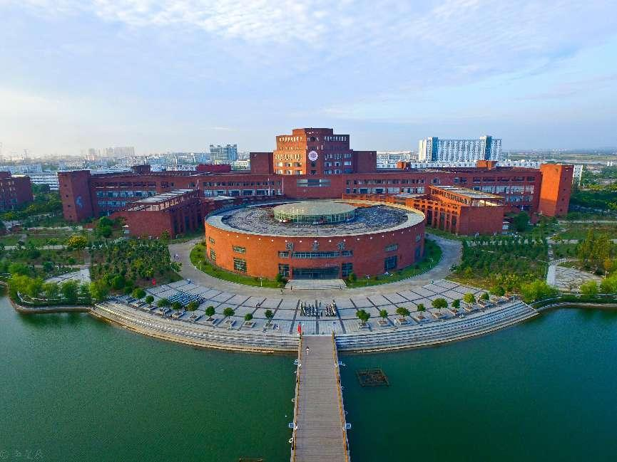 非凡十年｜江西师范大学开创新时代“模范大学”建设新境界