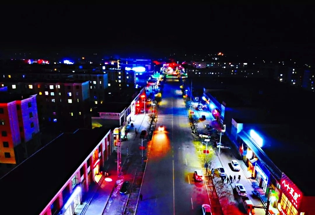 ▲大靖镇新城区夜景